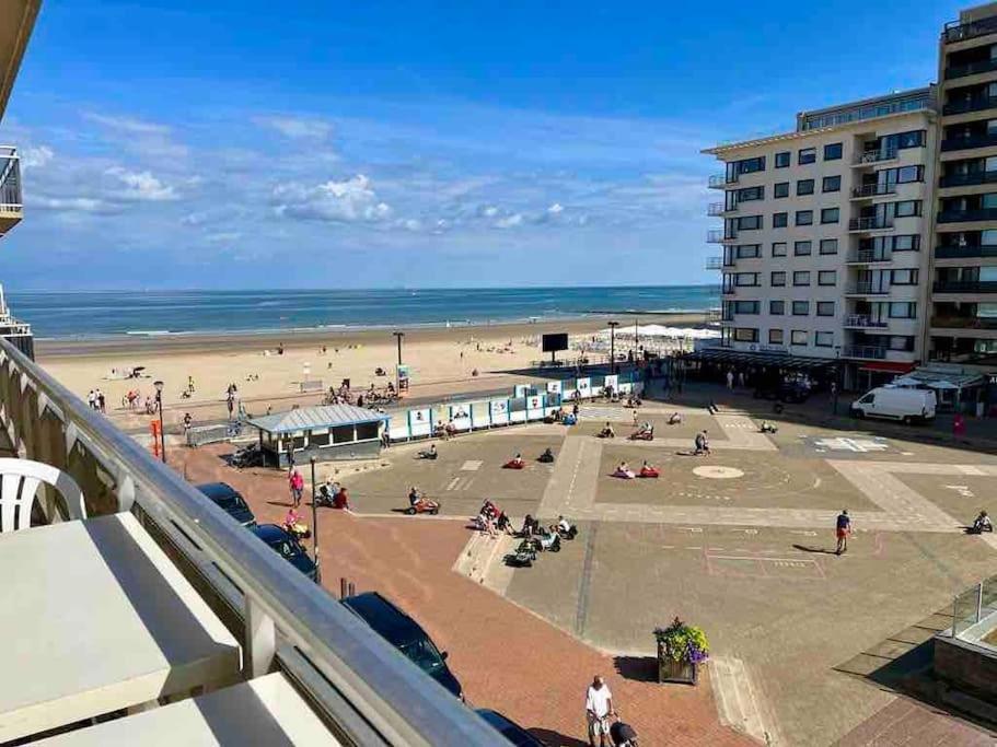 Apartment Sfeervol Met Zeezicht Middelkerke